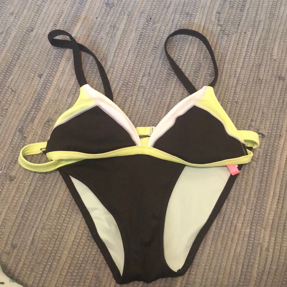 VS bikini - Picture 4 of 4